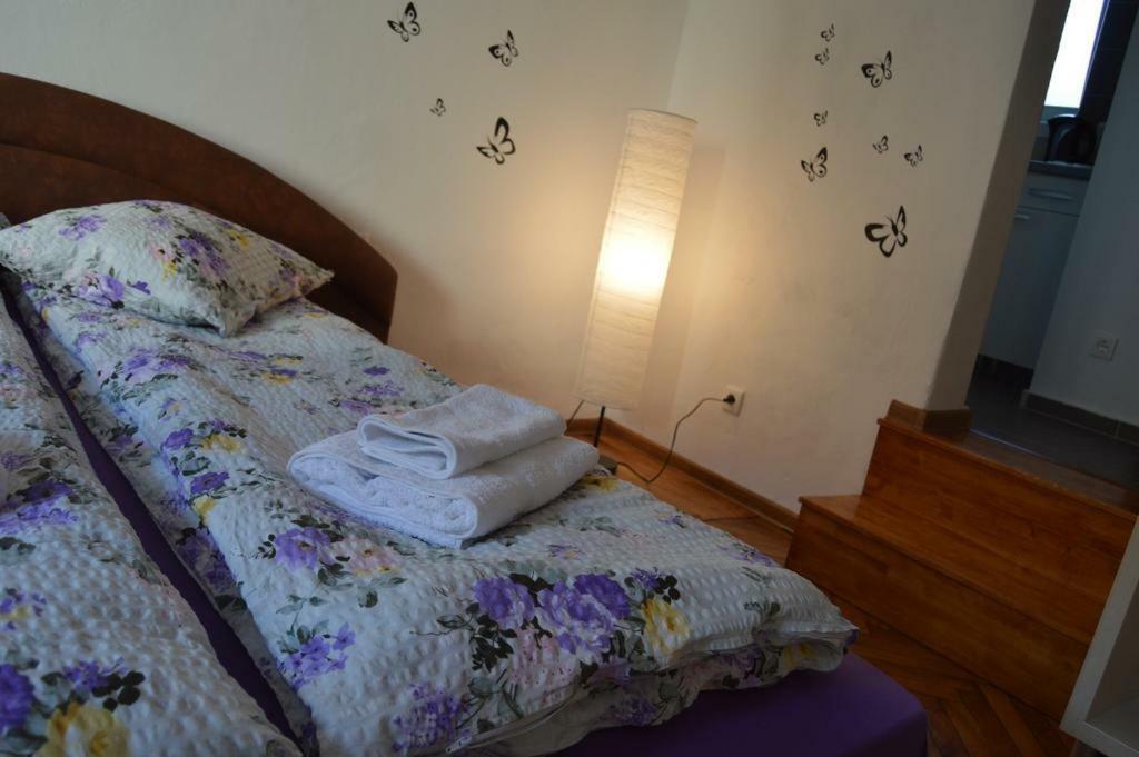 Apartamento Apartament Ultracentral Sibiu Exterior foto